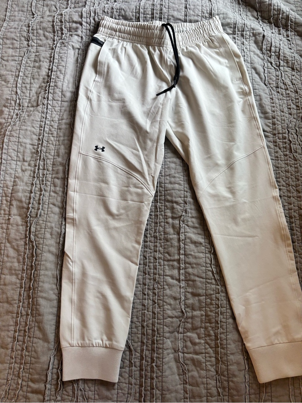Under Armour Women’s Cream Performance Jogger Pants